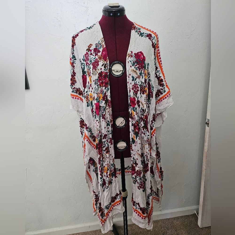Kimono floral blouse